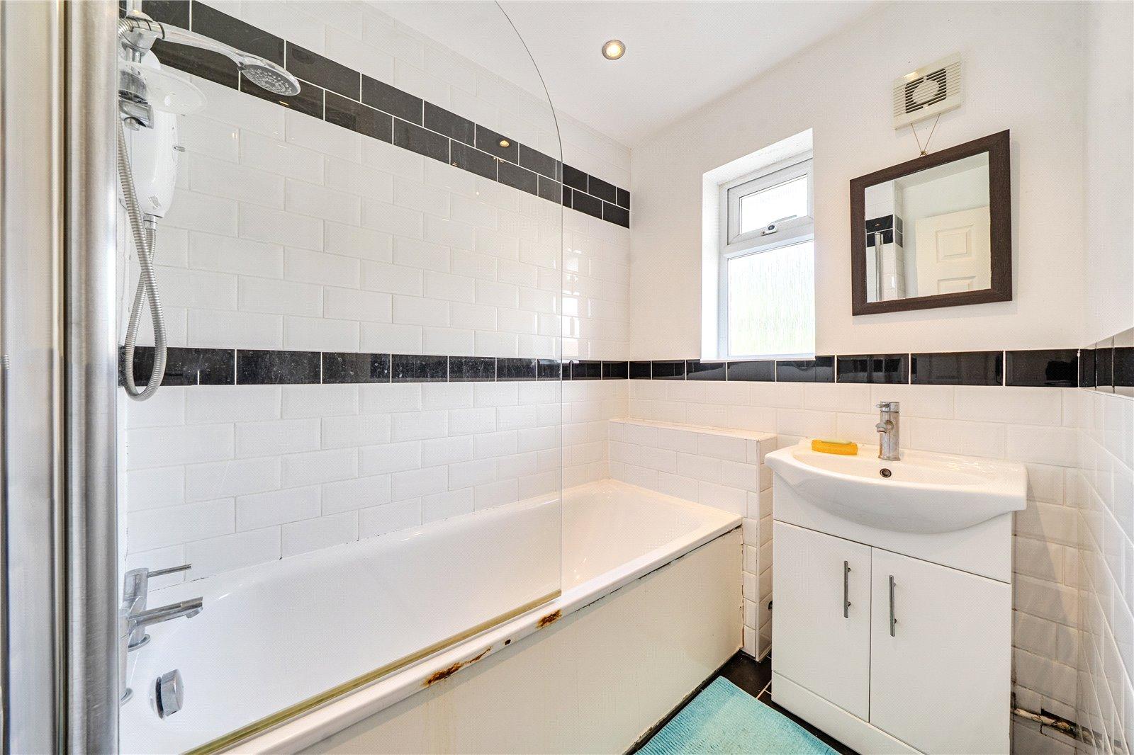 2 bedroom property for sale in West Norwood | Robinson Jackson