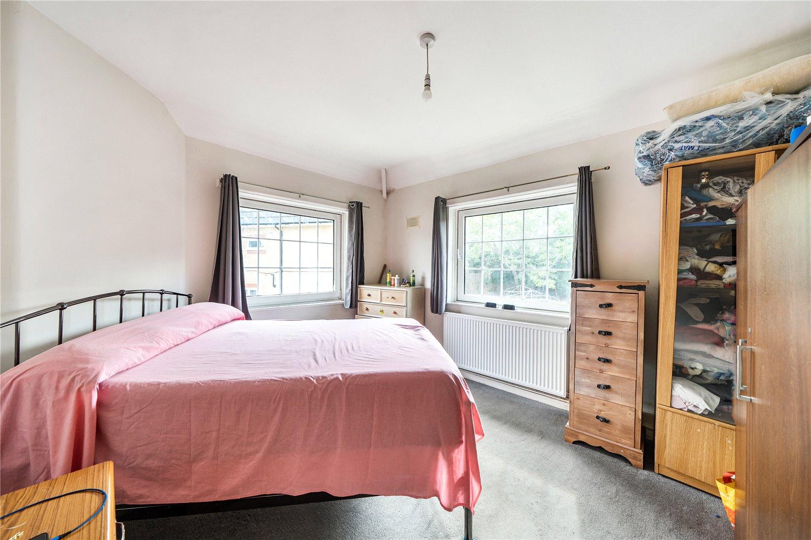 2 bedroom property for sale in West Norwood | Robinson Jackson