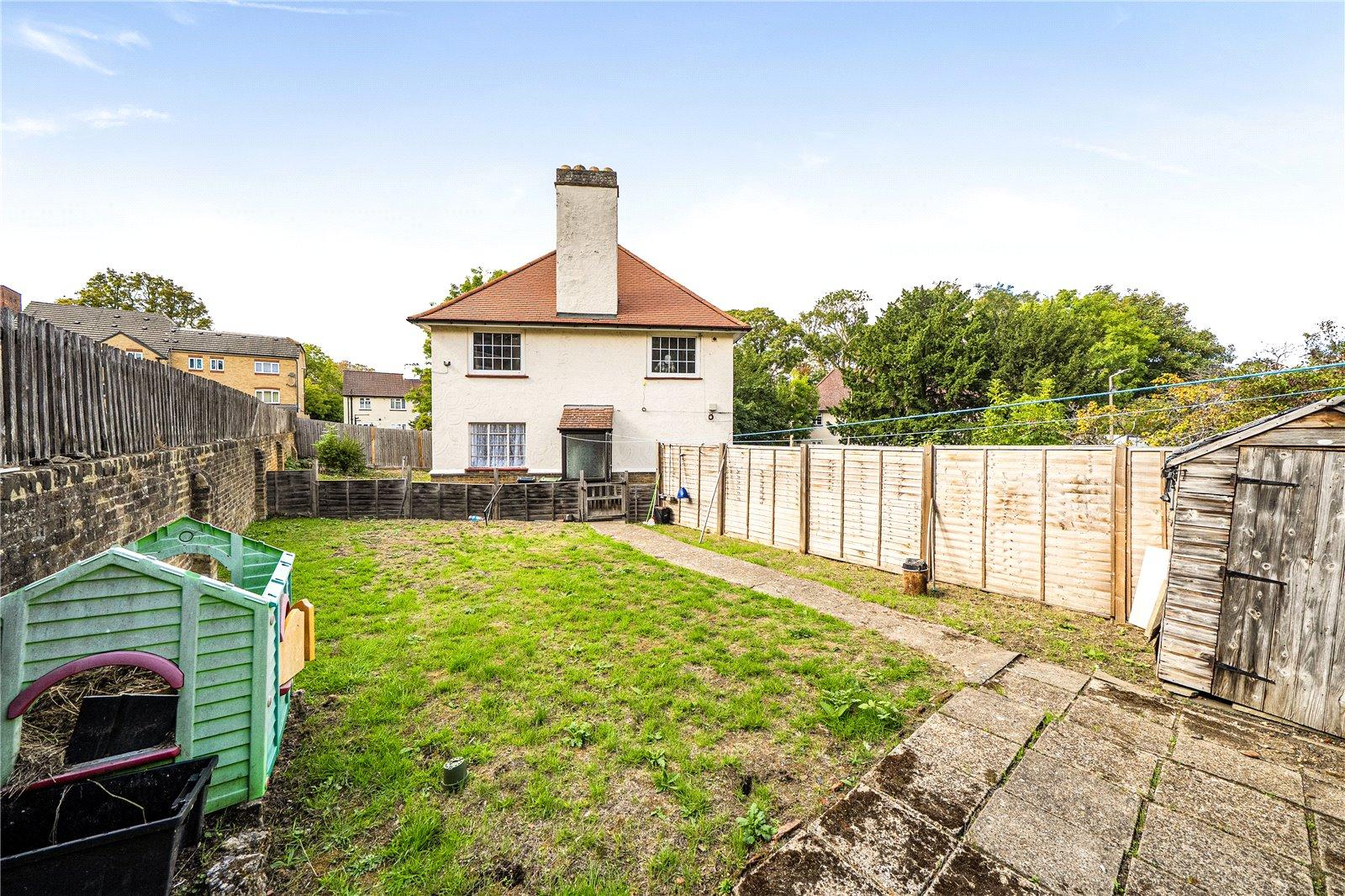 2 bedroom property for sale in West Norwood | Robinson Jackson