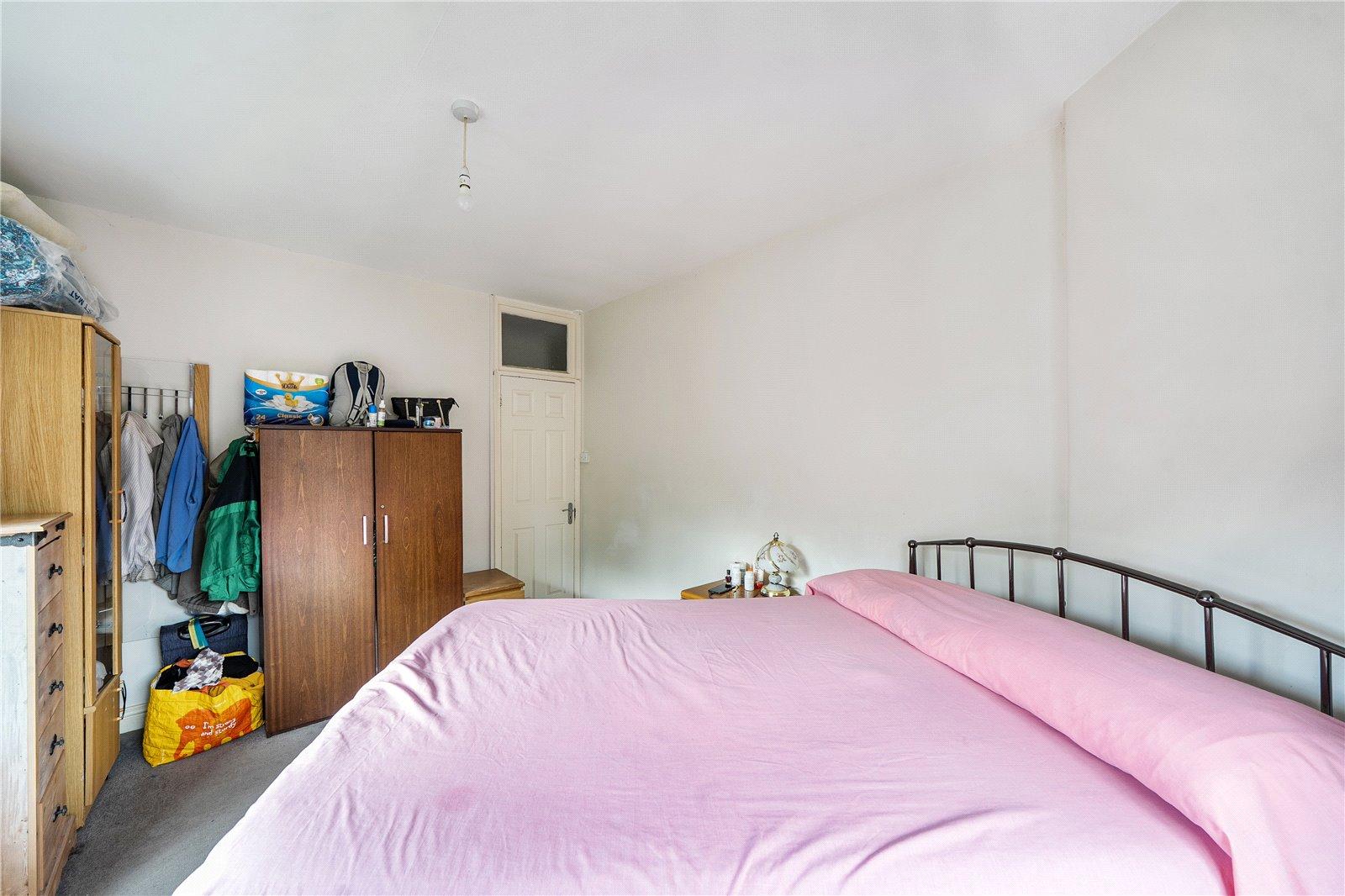2 bedroom property for sale in West Norwood | Robinson Jackson