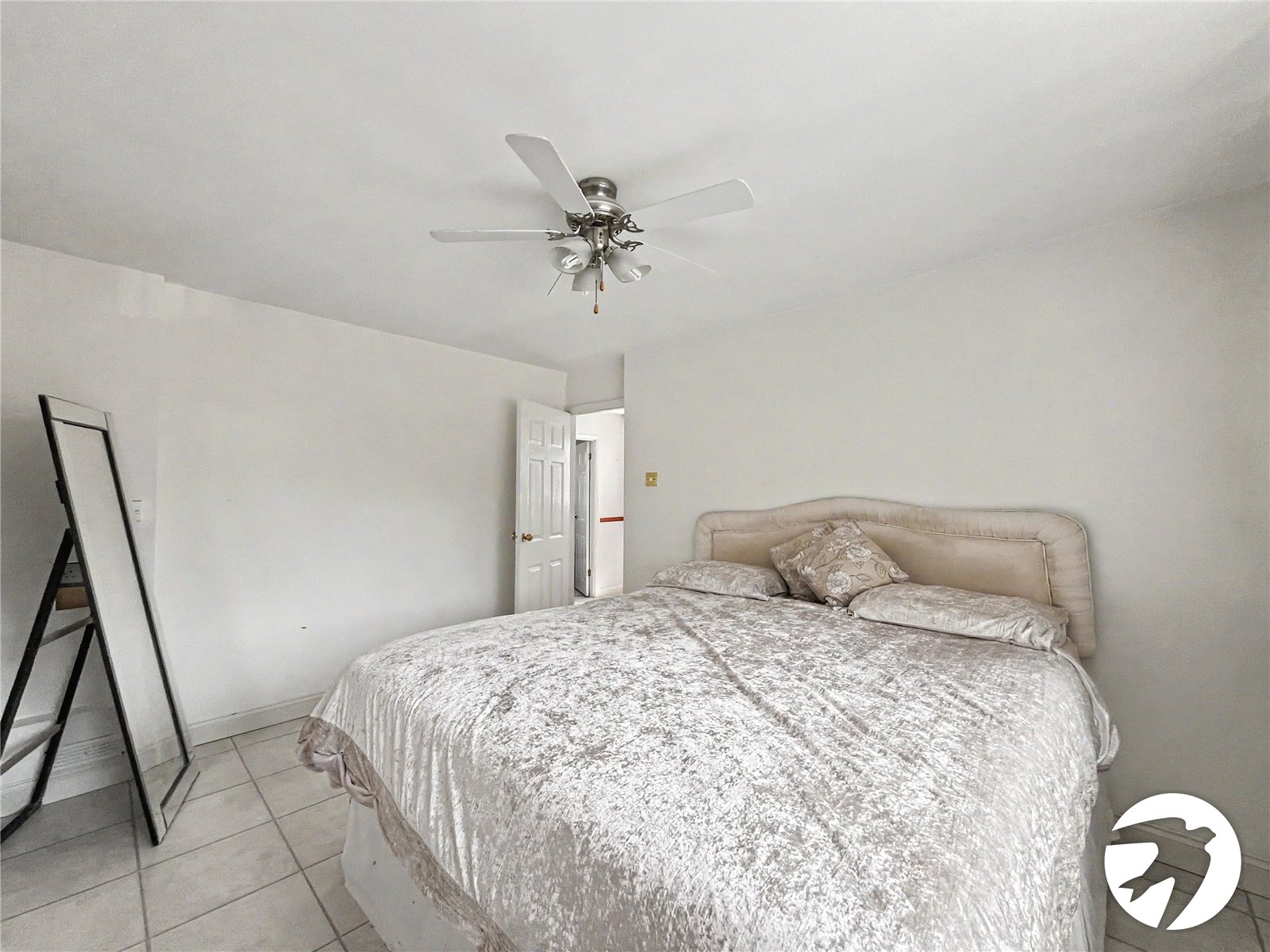 3 bedroom house for sale in Walderslade | Robinson Michael & Jackson