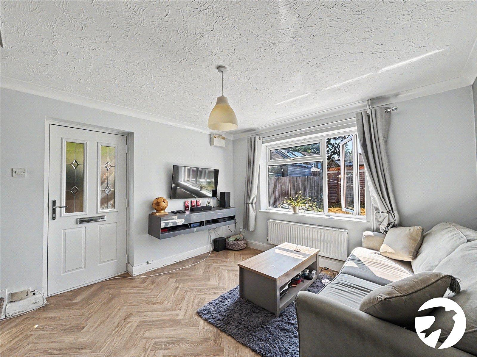 1 bedroom house for sale in Barrington Close | Robinson Michael & Jackson