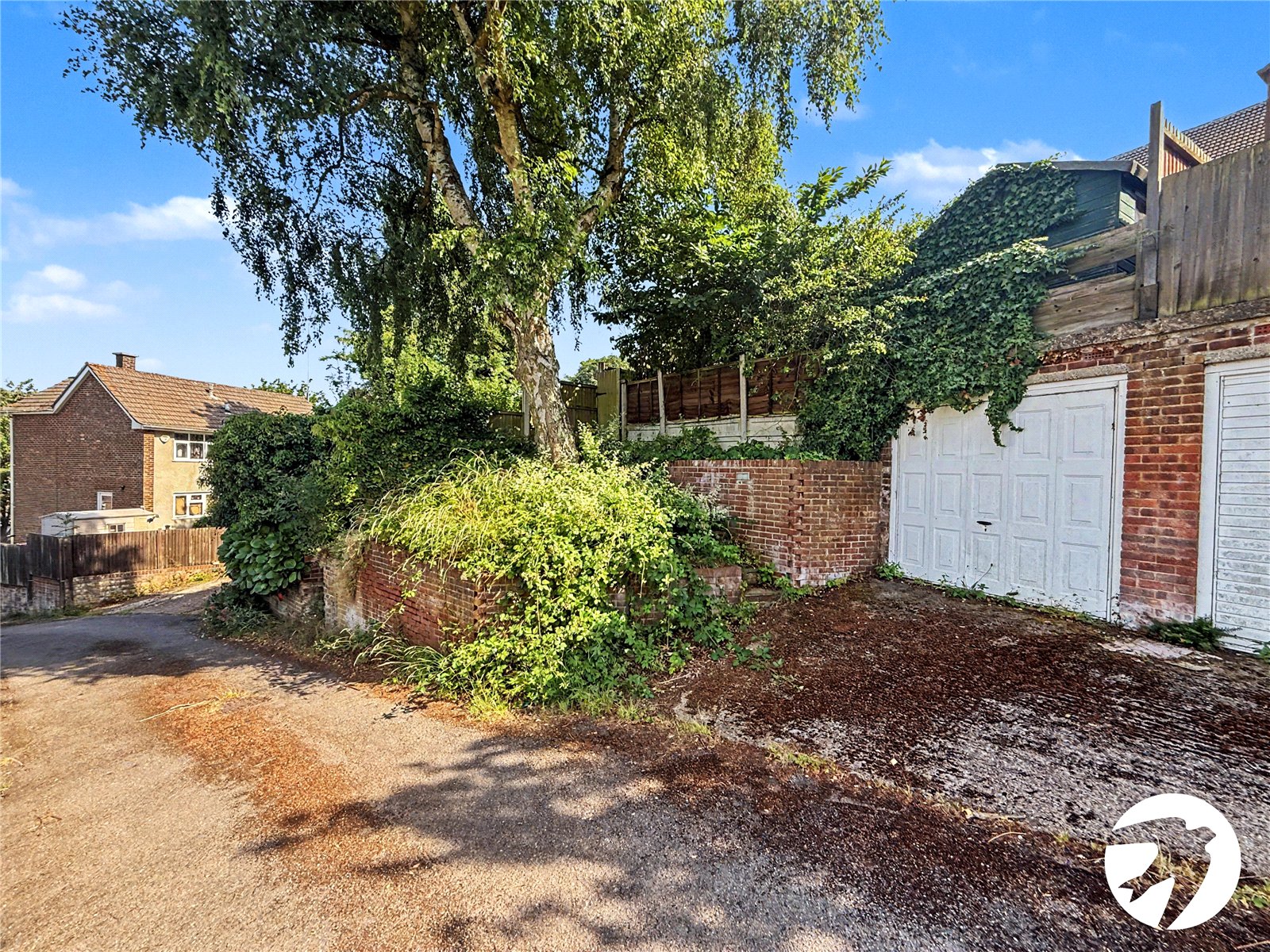 4 bedroom house for sale in Walderslade | Robinson Michael & Jackson