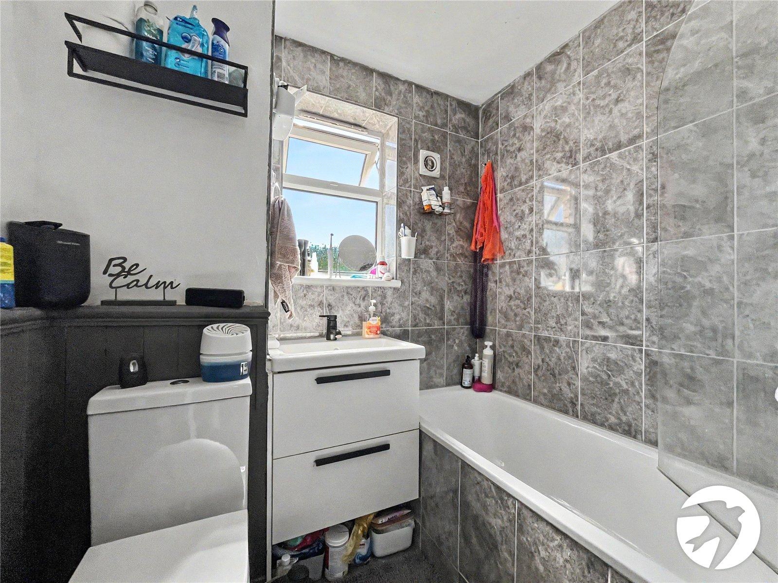 1 bedroom property for sale in Chatham | Robinson Michael & Jackson