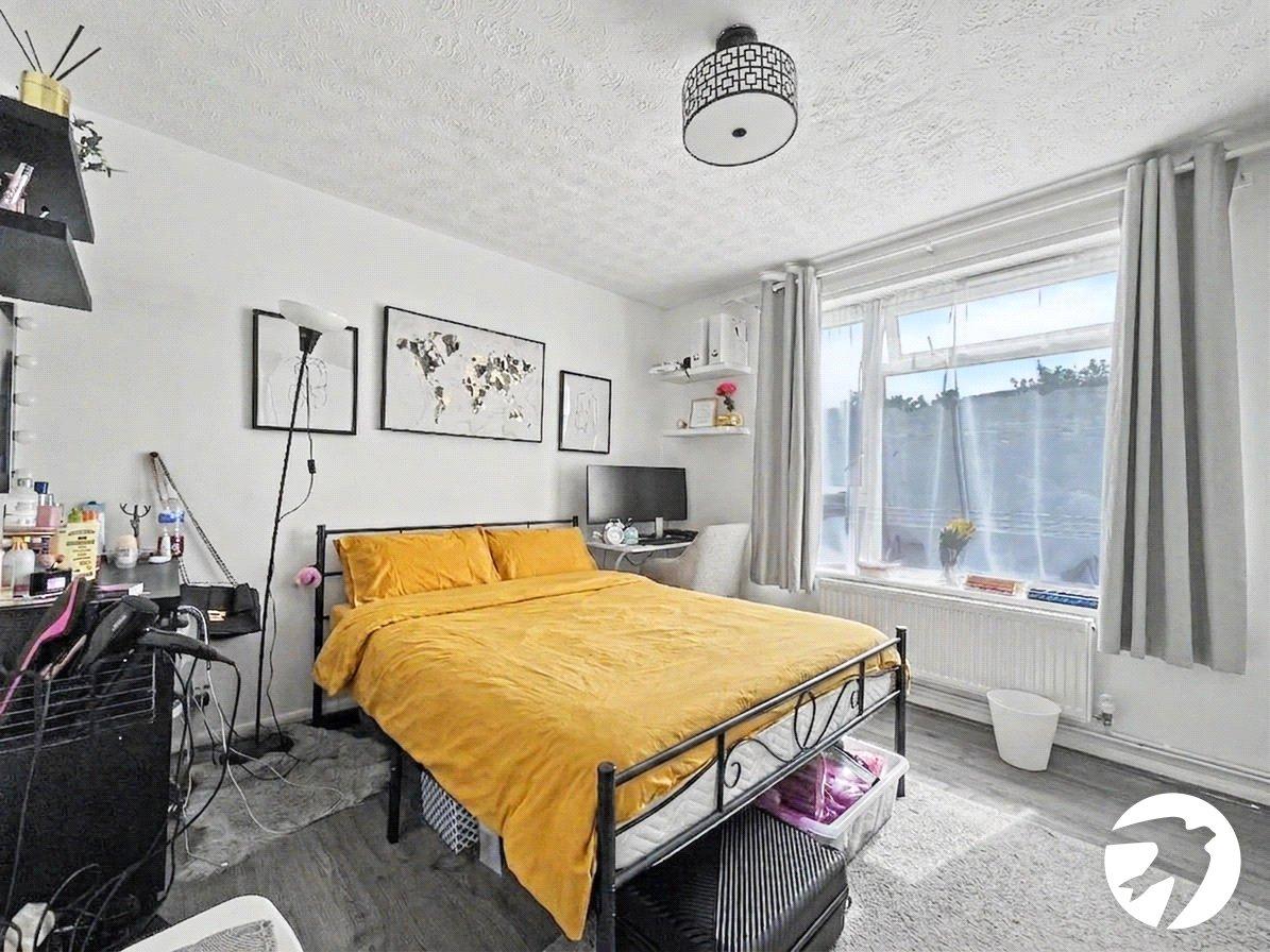 1 bedroom property for sale in Chatham | Robinson Michael & Jackson