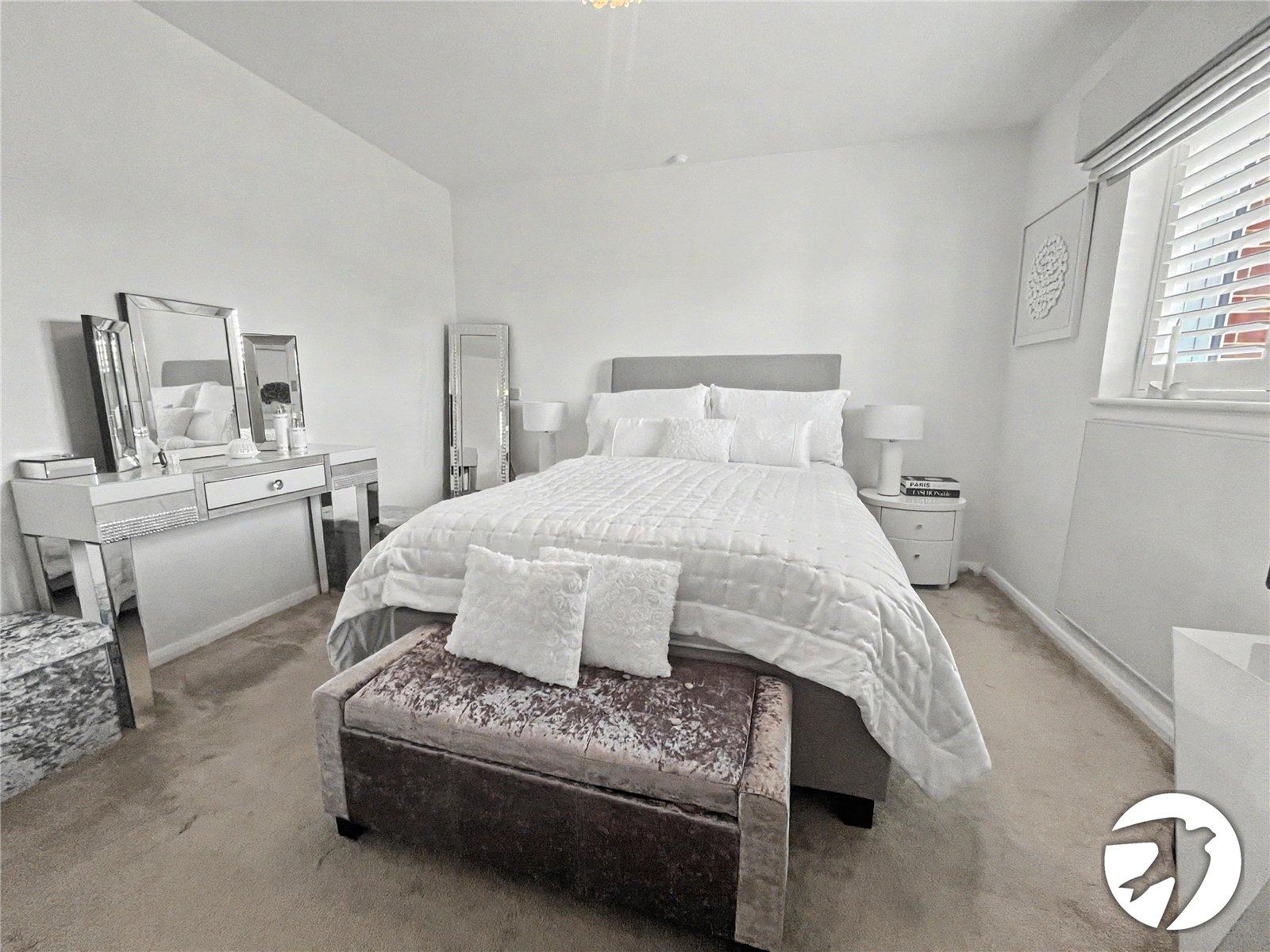 1 bedroom property for sale in Chatham | Robinson Michael & Jackson