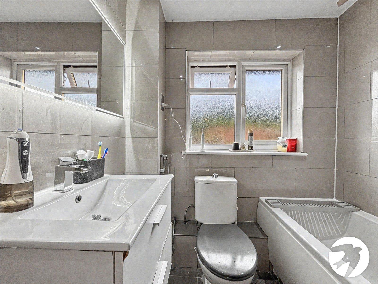 3 bedroom house for sale in Princes Park | Robinson Michael & Jackson