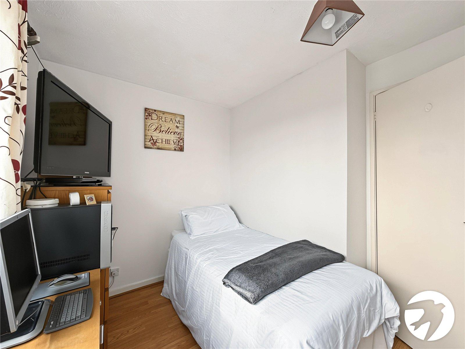 2 bedroom house for sale in Chatham | Robinson Michael & Jackson