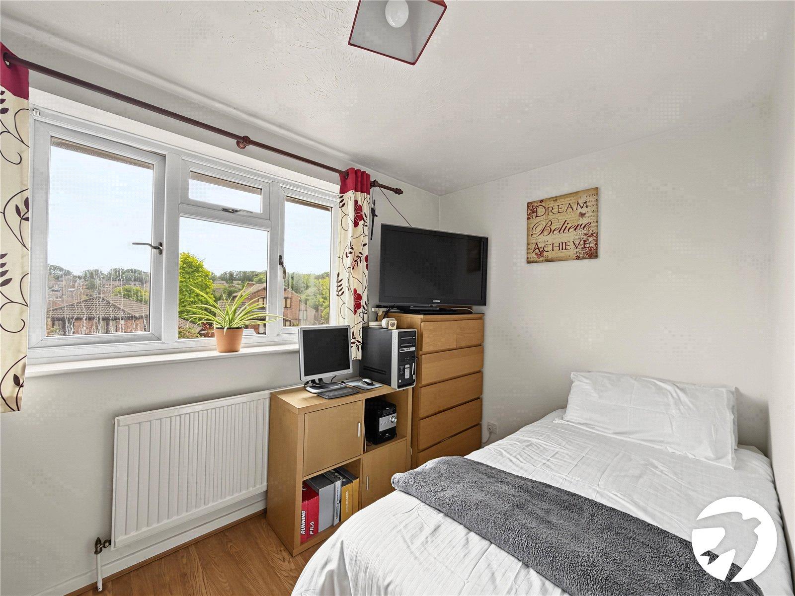 2 bedroom house for sale in Chatham | Robinson Michael & Jackson