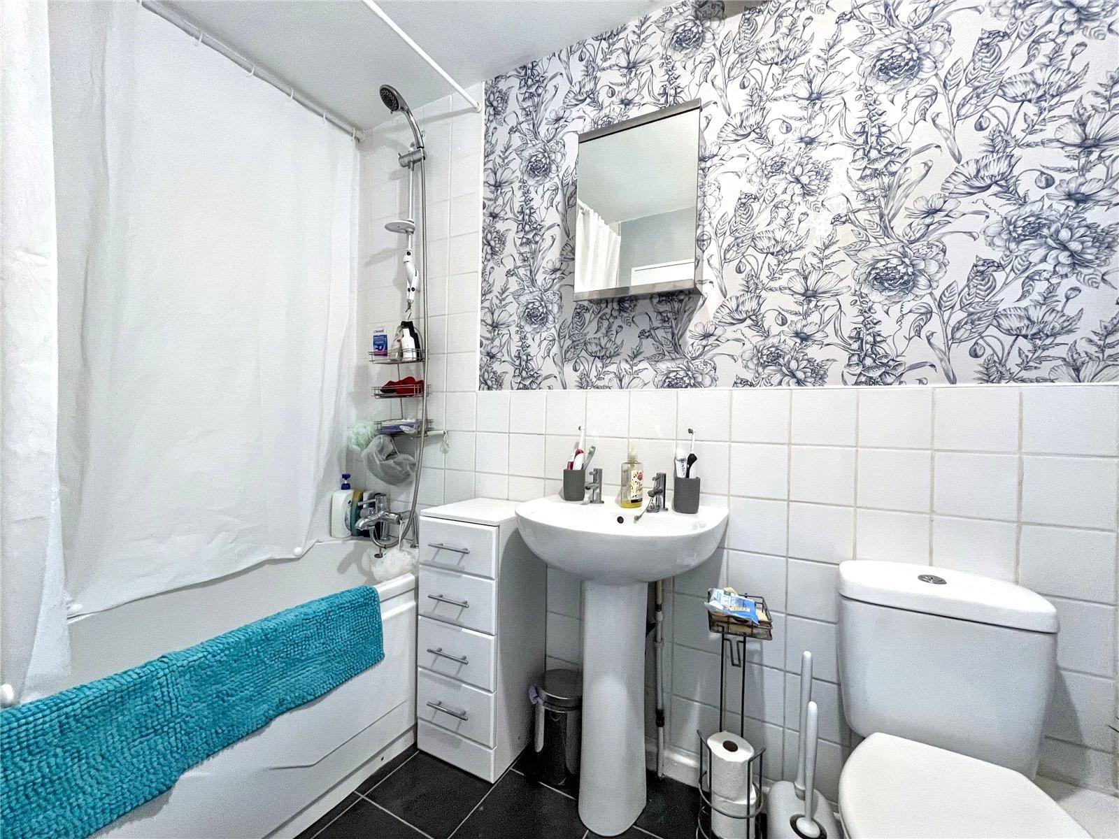 2 bedroom house for sale in Chatham | Robinson Michael & Jackson