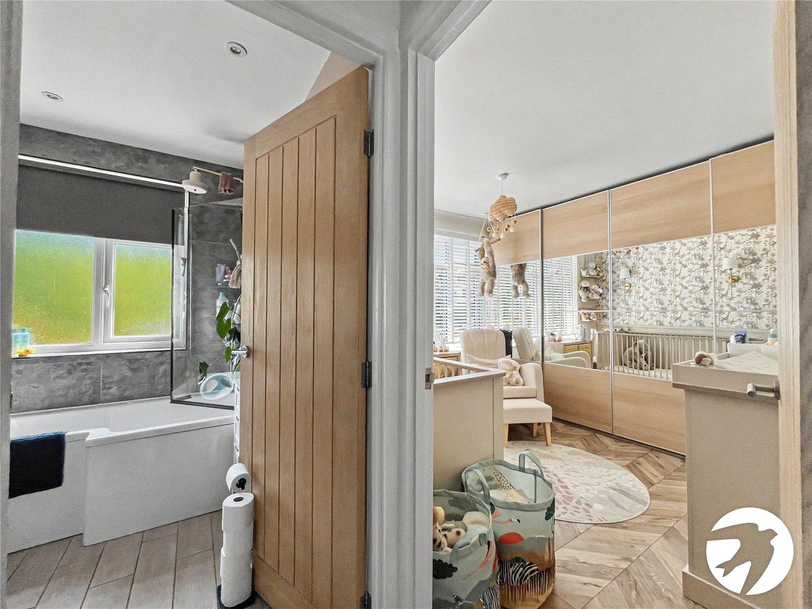 3 bedroom house for sale in Walderslade | Robinson Michael & Jackson