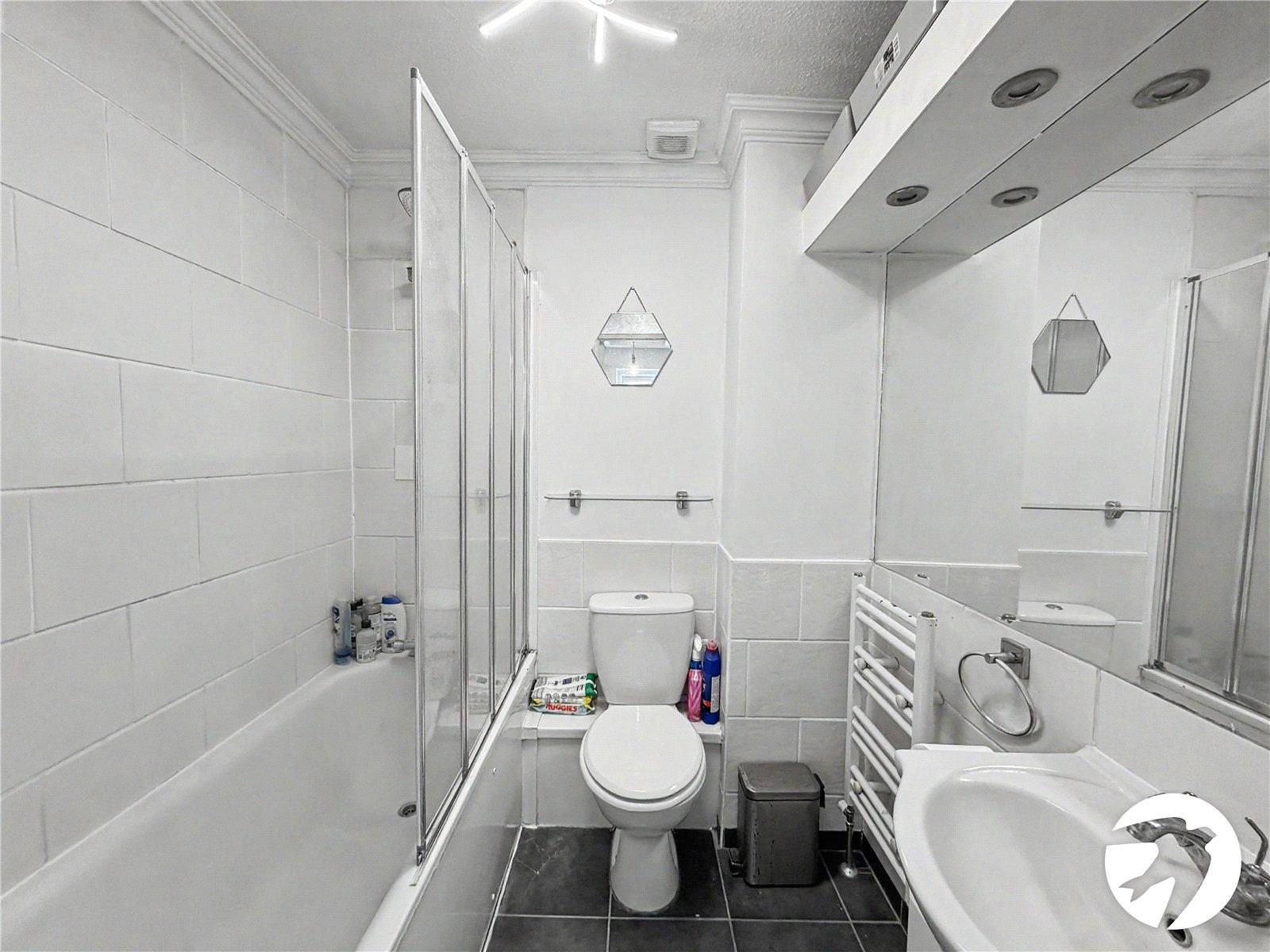 2 bedroom house for sale in Princes Park | Robinson Michael & Jackson