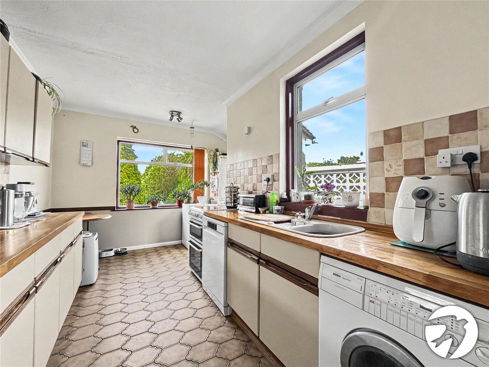 2 bedroom bungalow for sale in Walderslade | Robinson Michael & Jackson
