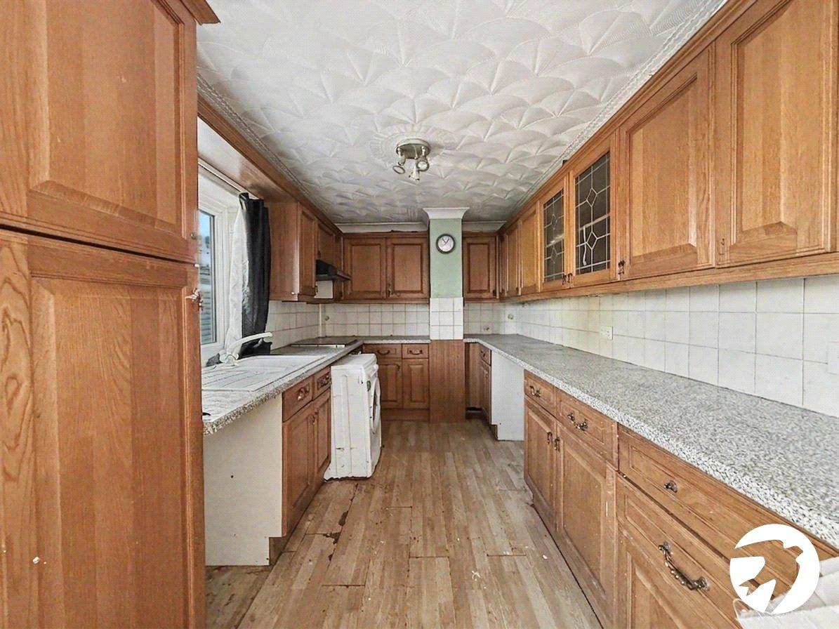 2 bedroom house for sale in Walderslade | Robinson Michael & Jackson