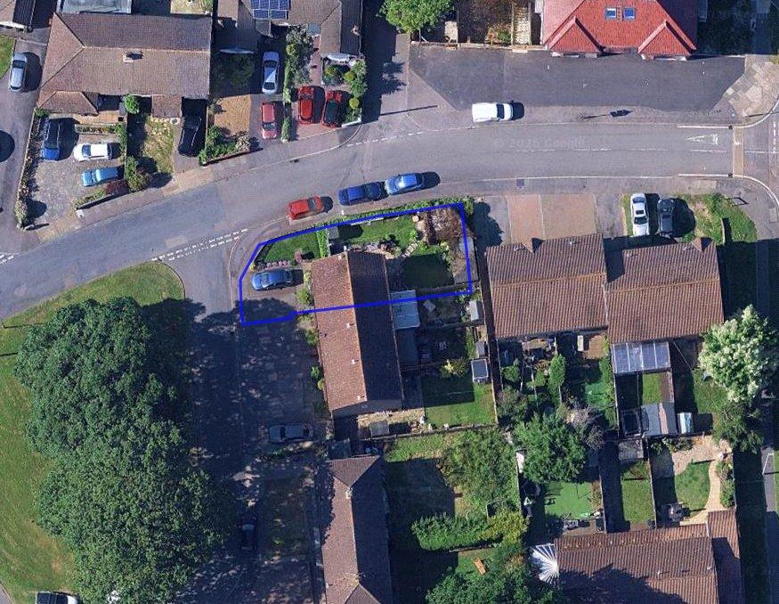 2 bedroom house for sale in Walderslade | Robinson Michael & Jackson