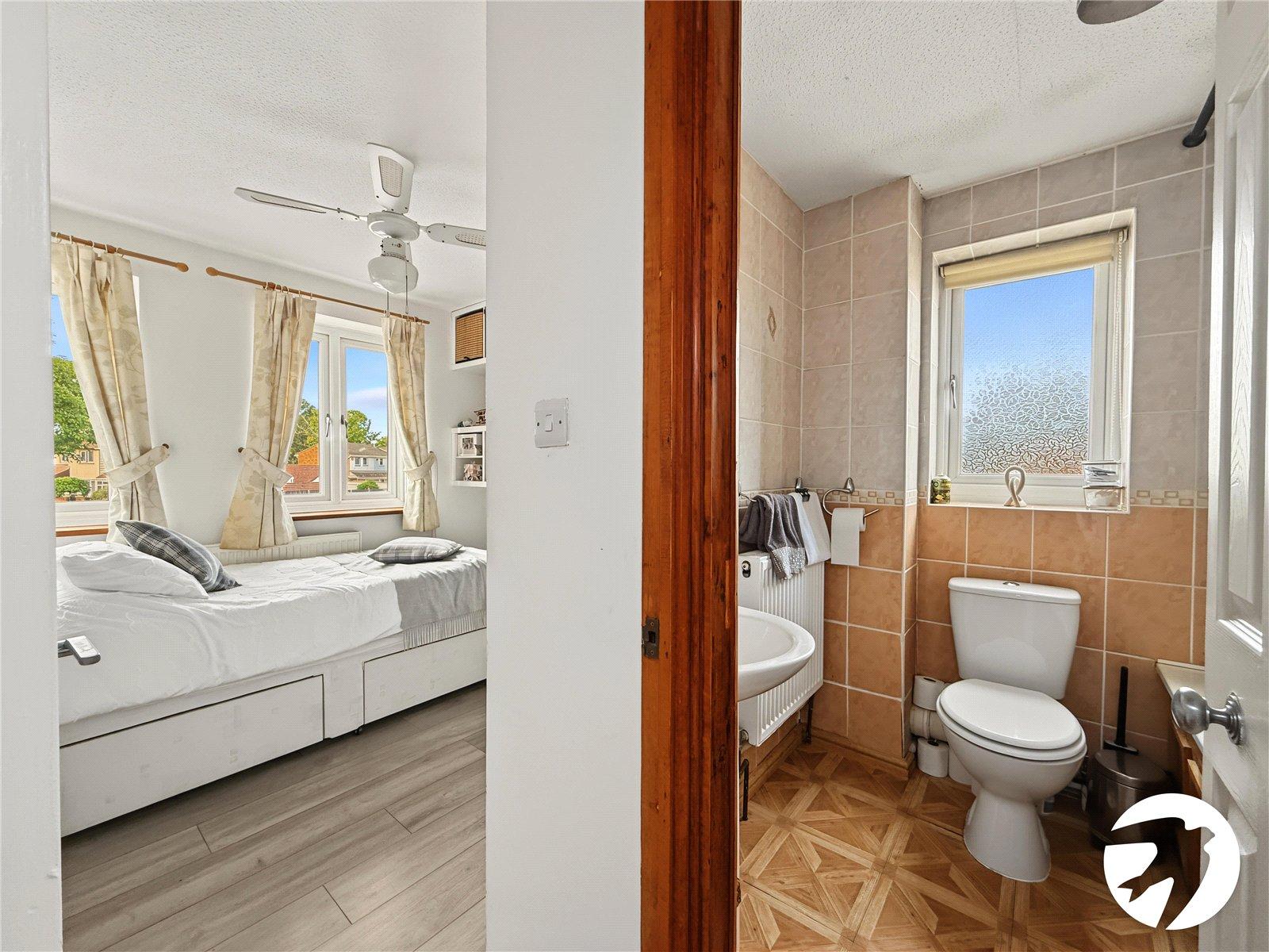 2 bedroom house for sale in Walderslade | Robinson Michael & Jackson
