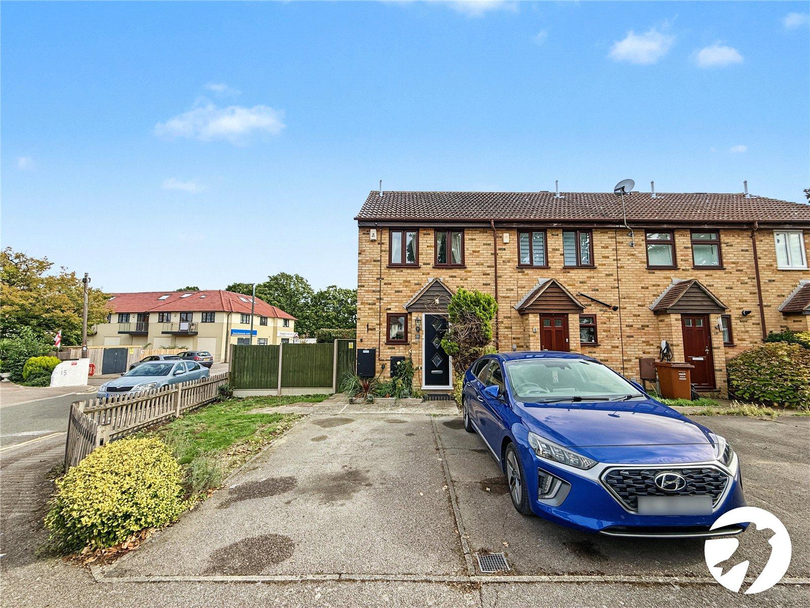 2 bedroom house for sale in Walderslade | Robinson Michael & Jackson