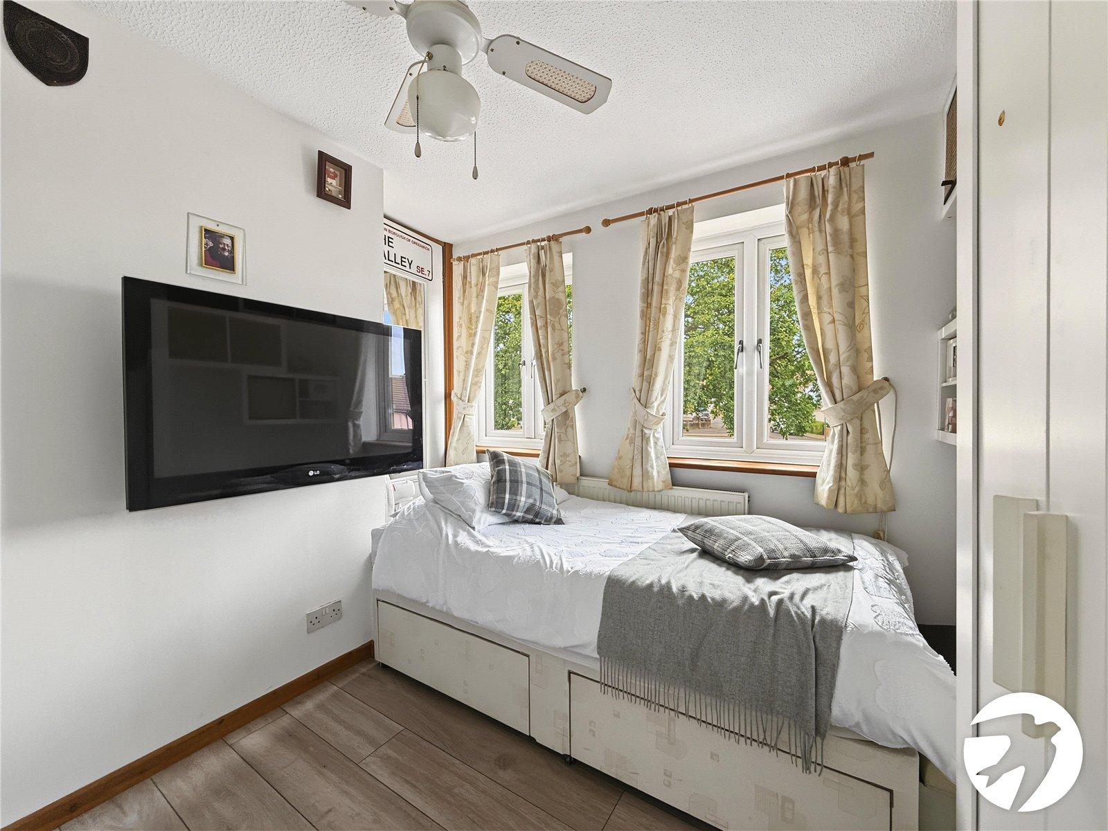 2 bedroom house for sale in Walderslade | Robinson Michael & Jackson