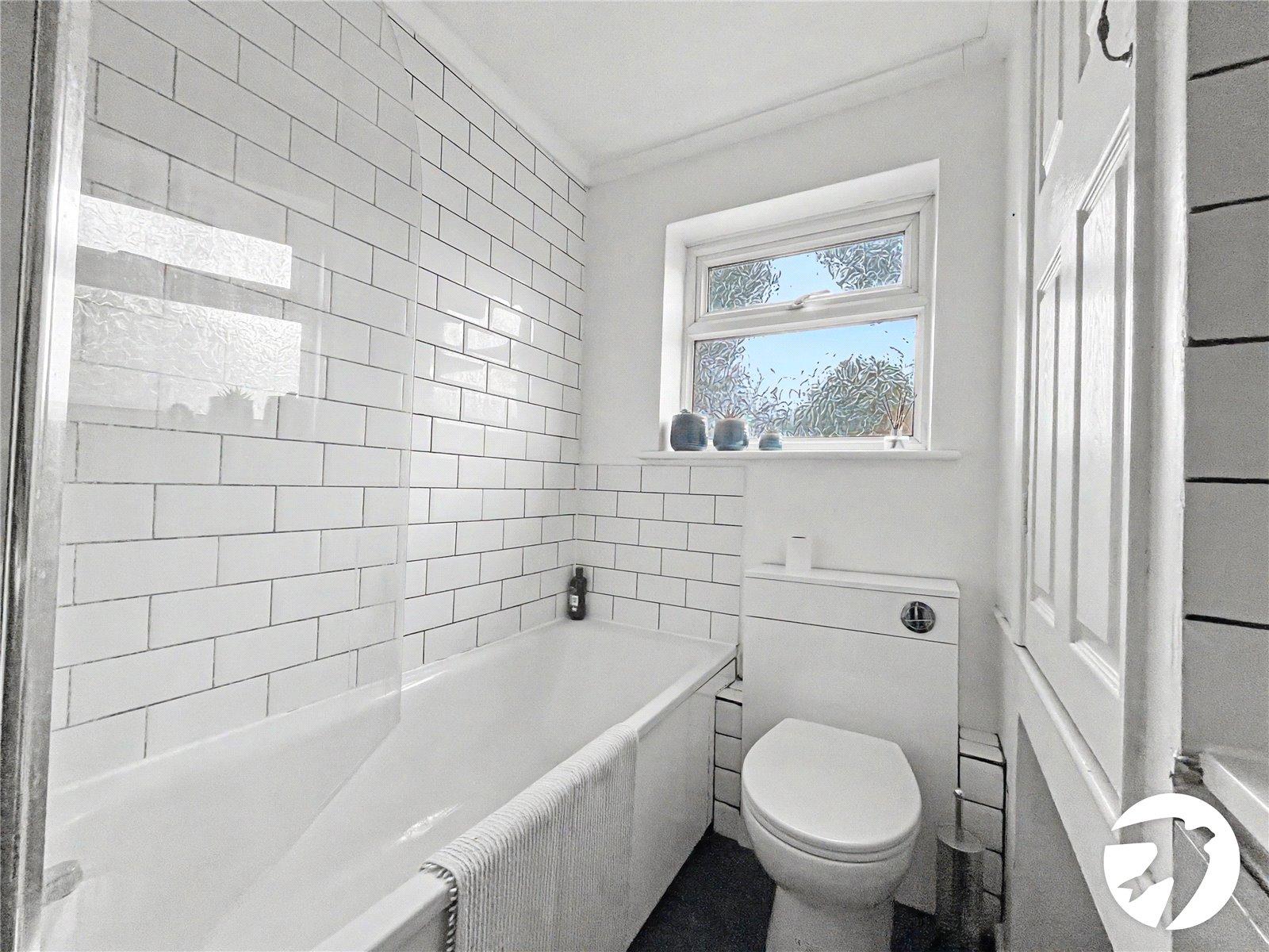 2 bedroom house for sale in Walderslade Woods | Robinson Michael & Jackson