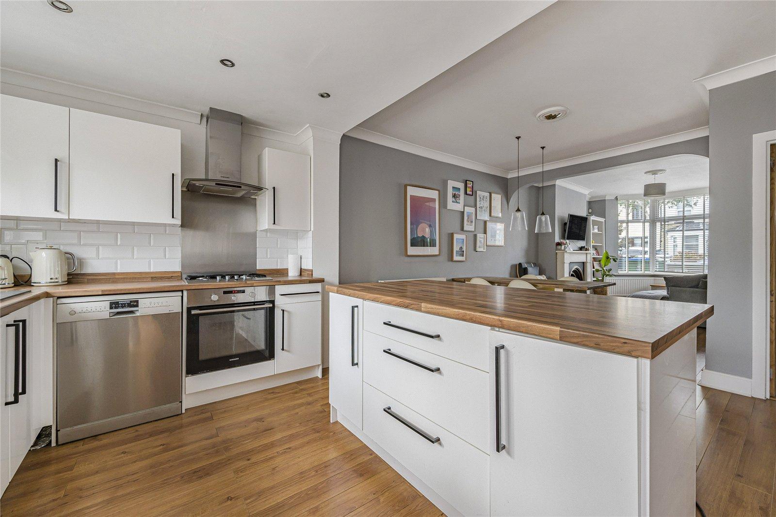 2 bedroom house for sale in Welling | Robinson Jackson