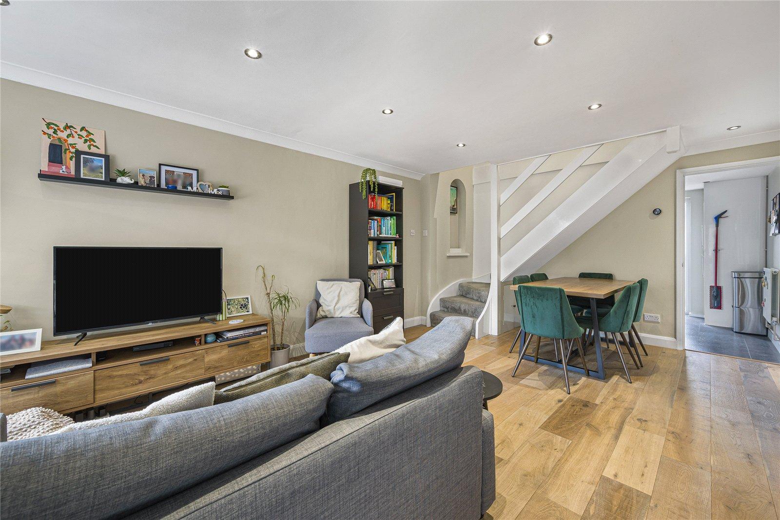 2 bedroom house for sale in Welling | Robinson Jackson