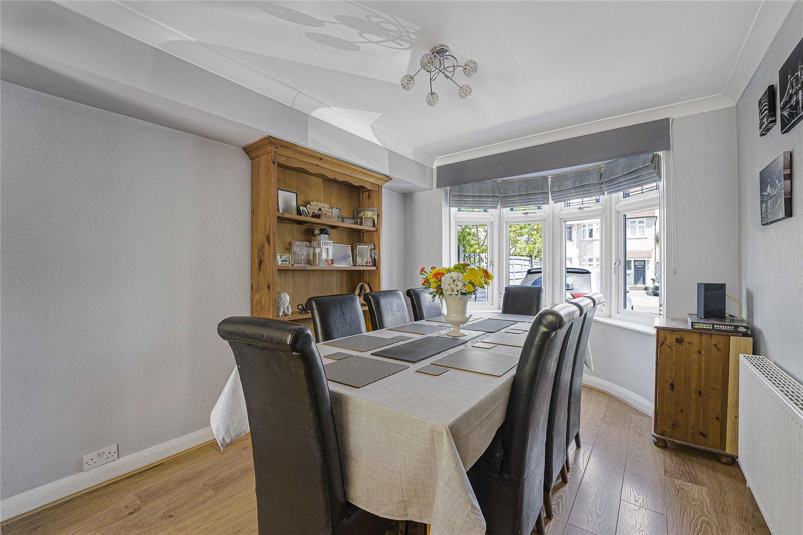 5 bedroom house for sale in South Welling | Robinson Jackson