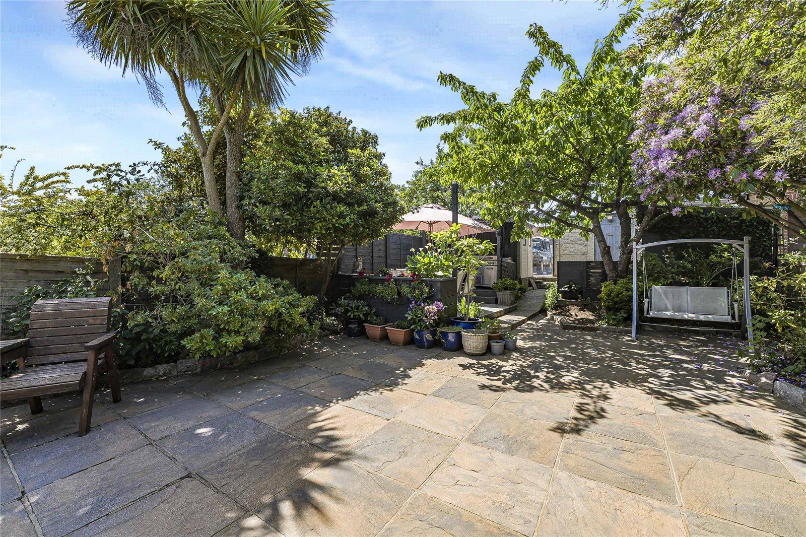 5 bedroom house for sale in South Welling | Robinson Jackson