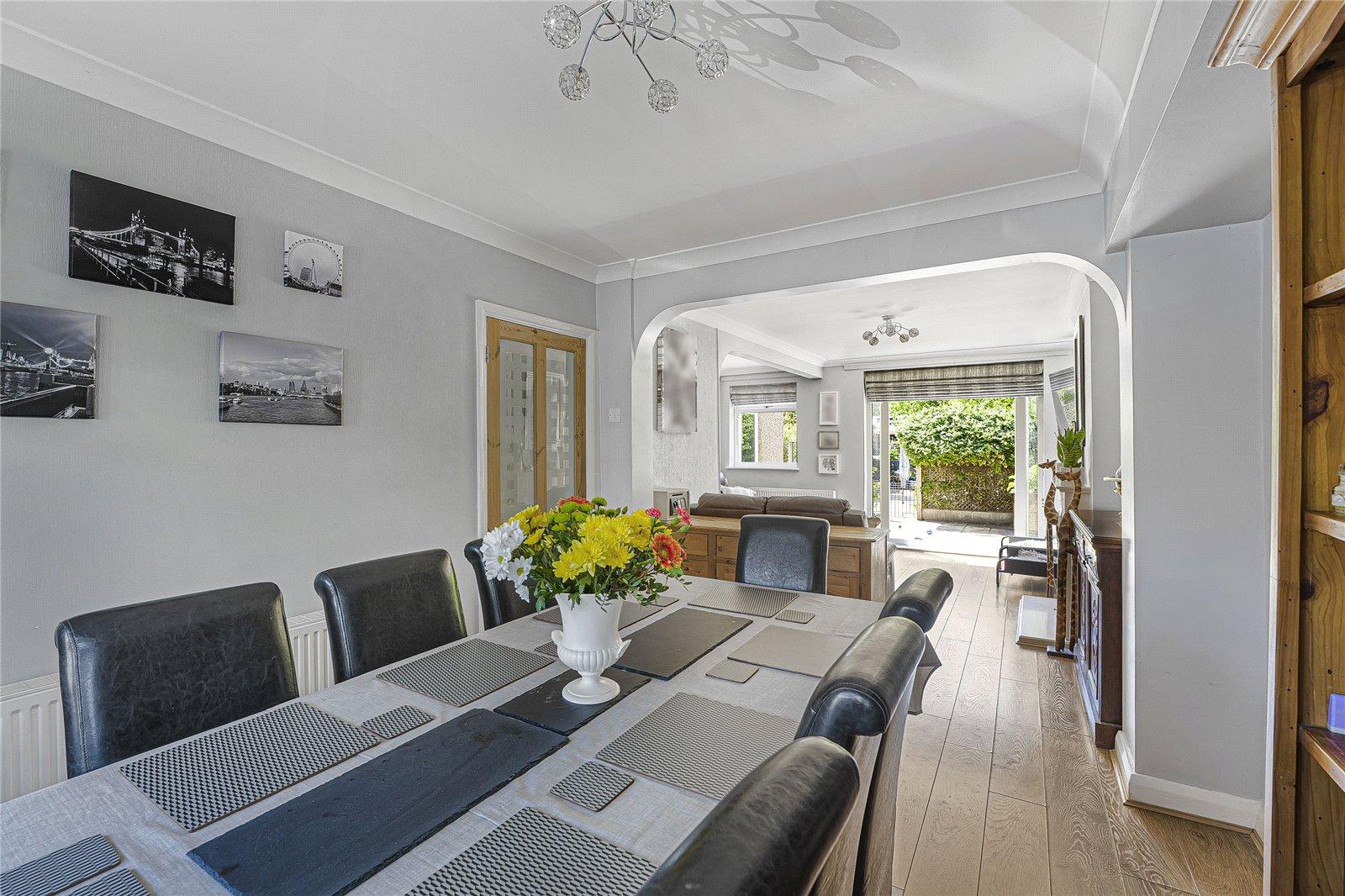 5 bedroom house for sale in South Welling | Robinson Jackson