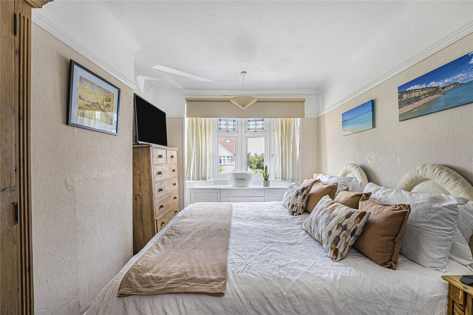 5 bedroom house for sale in South Welling | Robinson Jackson