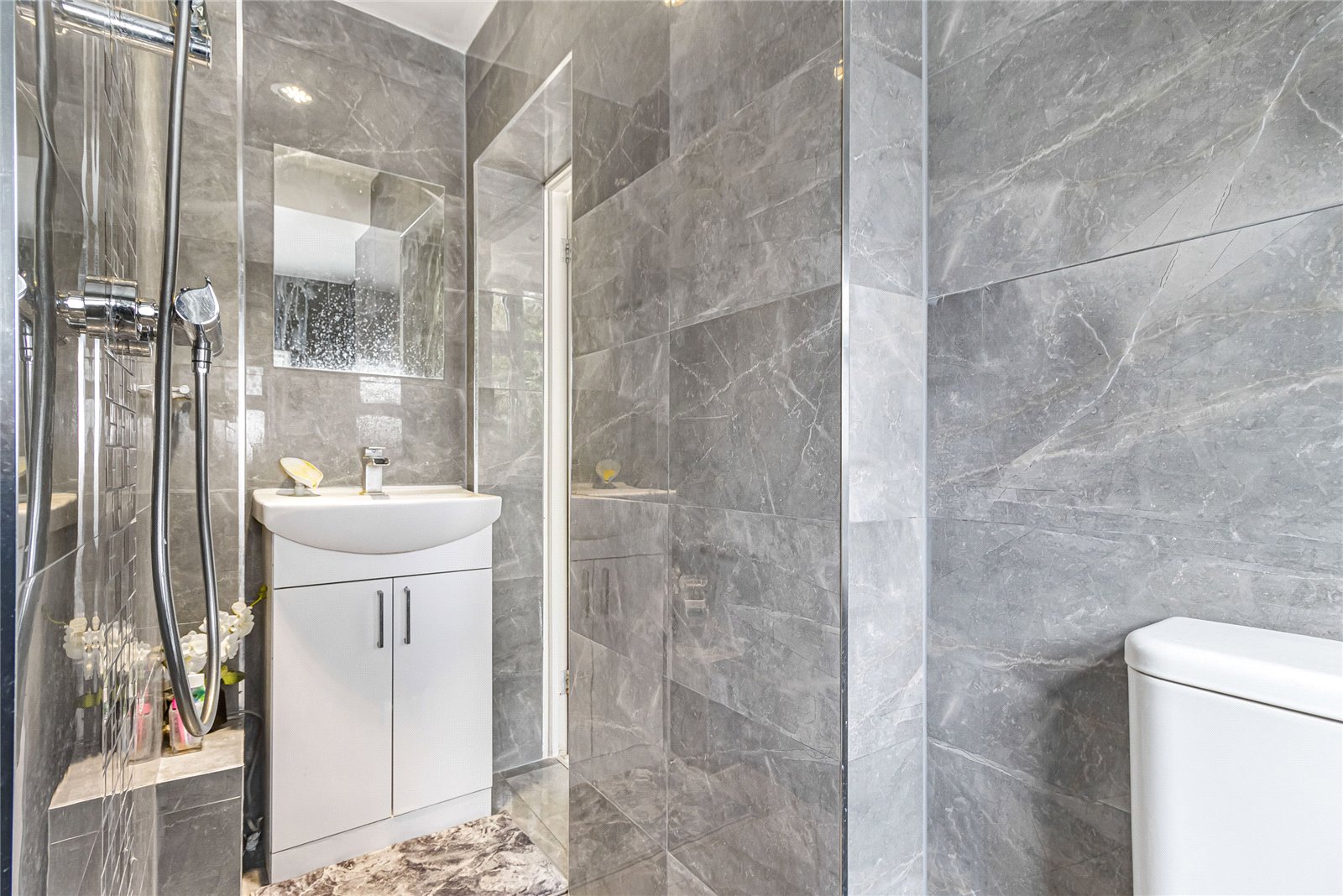 4 bedroom house for sale in Welling | Robinson Jackson