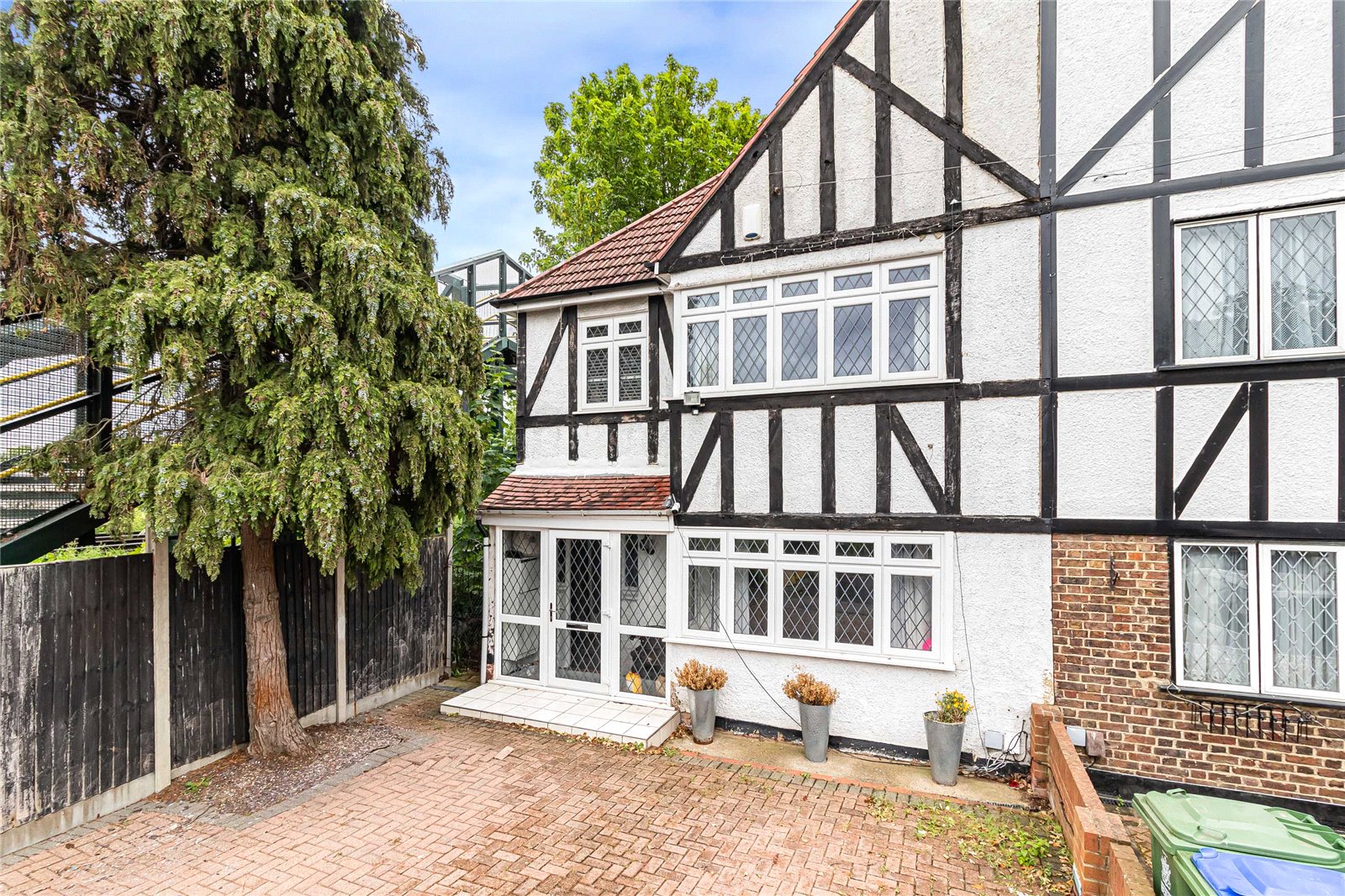 4 bedroom house for sale in Welling | Robinson Jackson