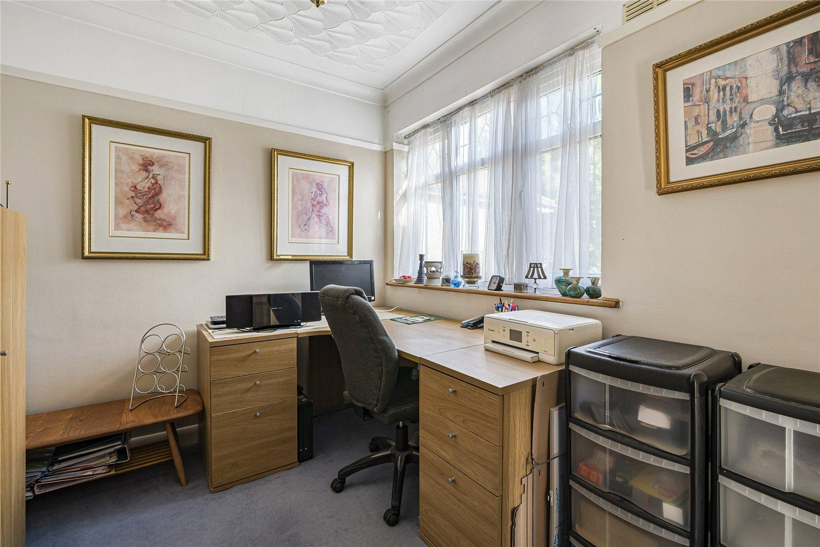 2 bedroom property for sale in Welling | Robinson Jackson
