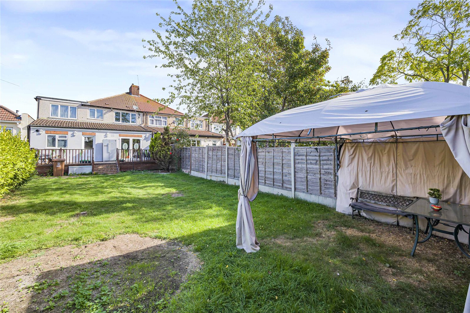 5 bedroom house for sale in Welling | Robinson Jackson