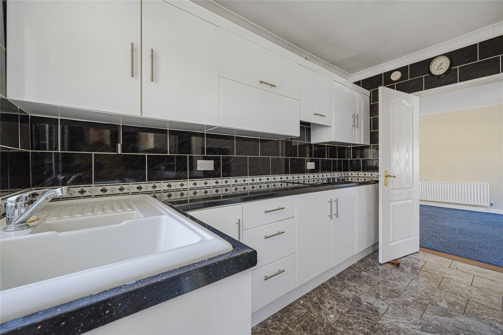 2 bedroom bungalow for sale in Welling | Robinson Jackson