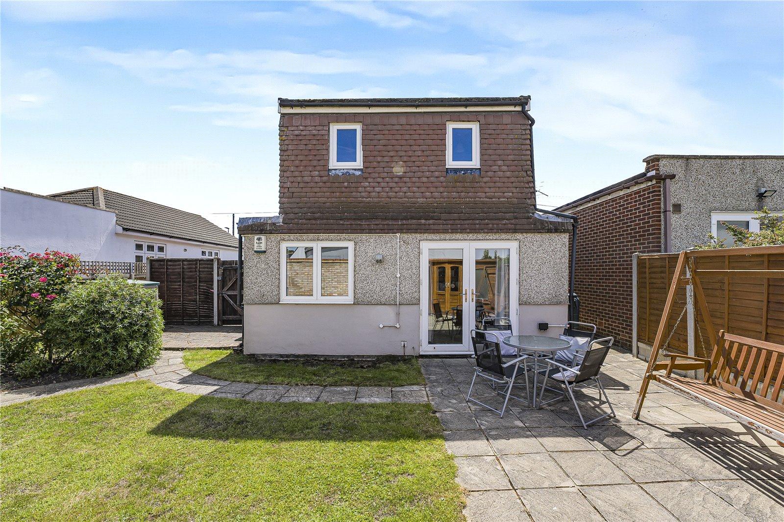 4 bedroom bungalow for sale in Welling | Robinson Jackson