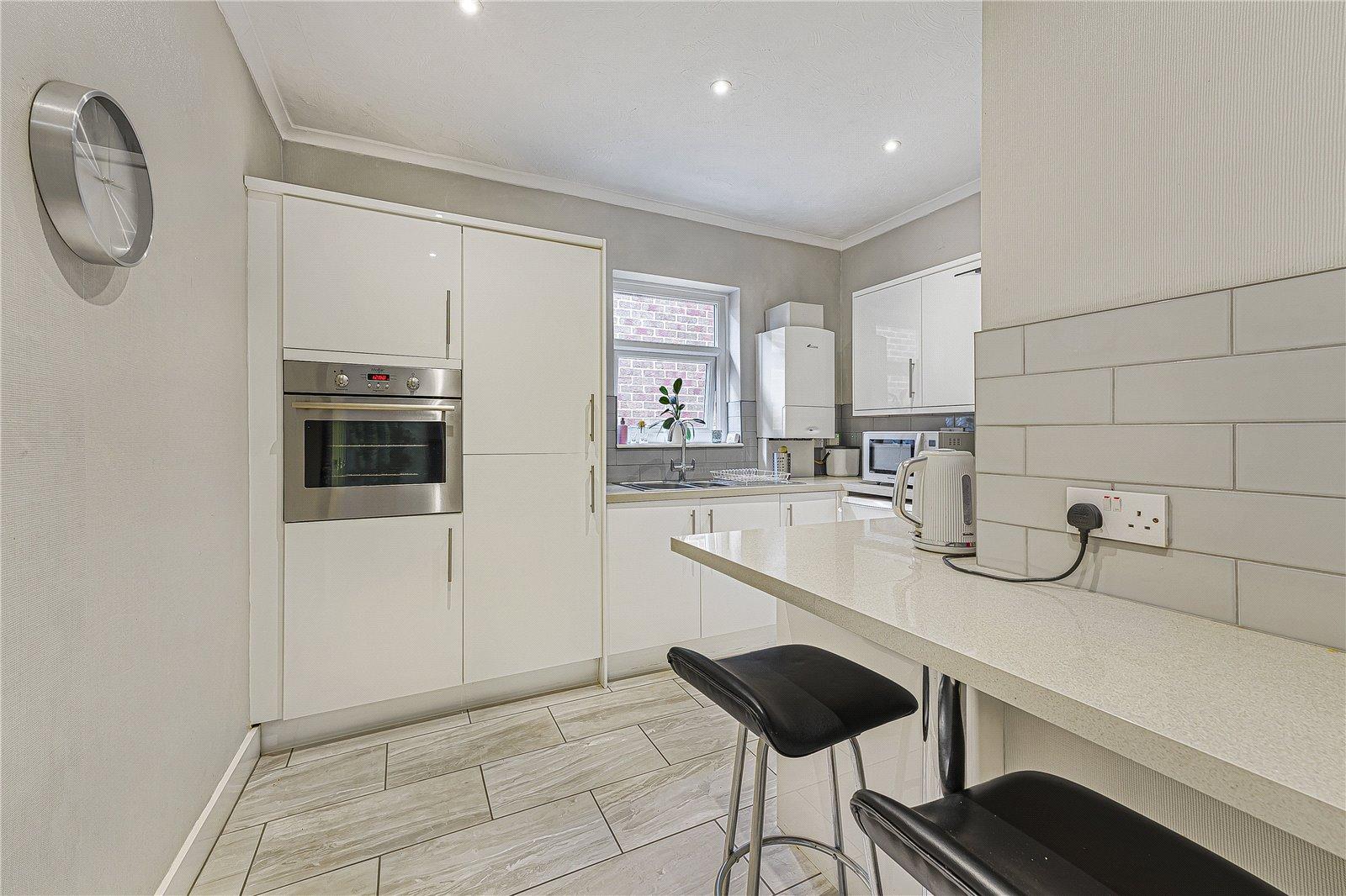 4 bedroom bungalow for sale in Welling | Robinson Jackson