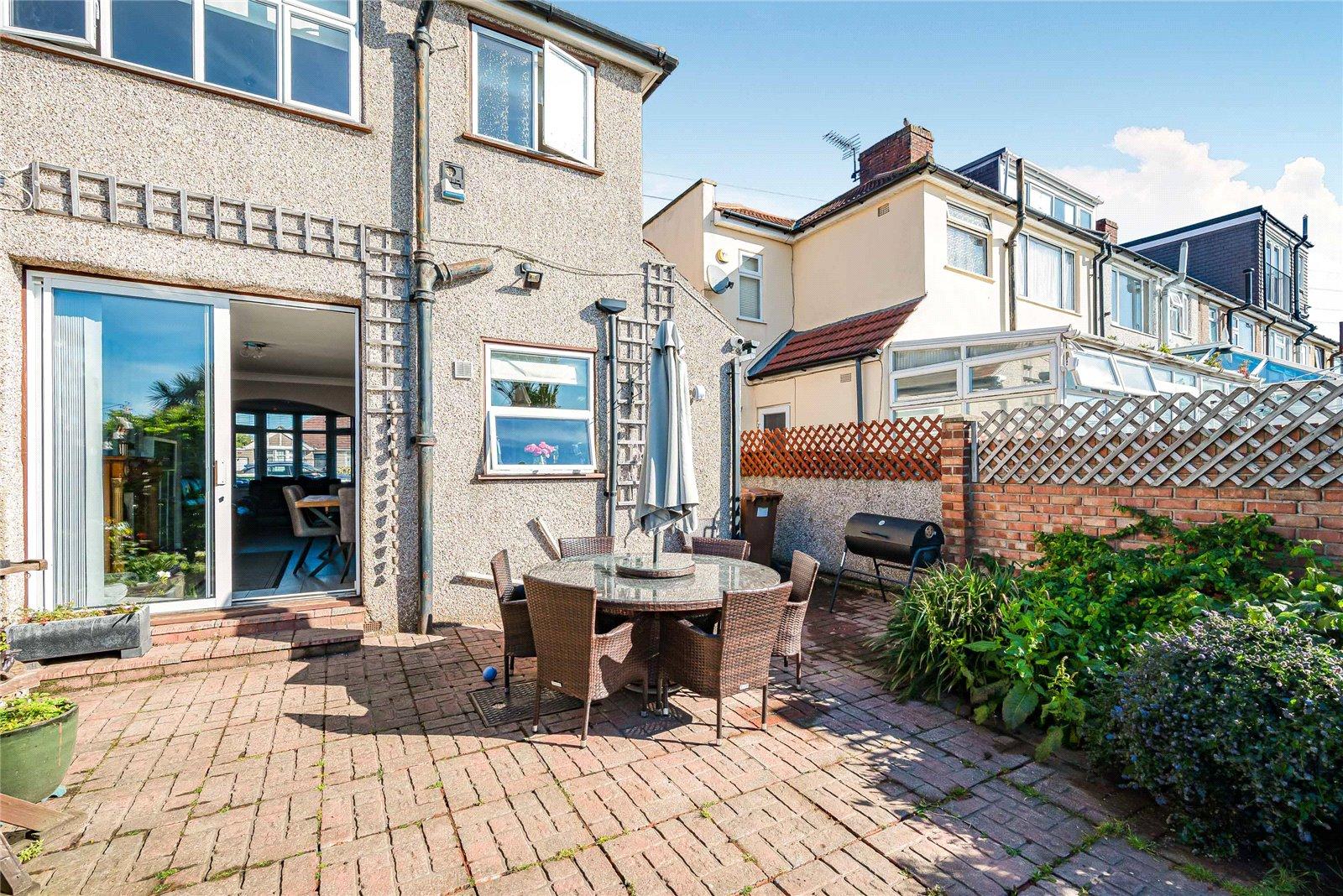 3 bedroom house for sale in South Welling | Robinson Jackson
