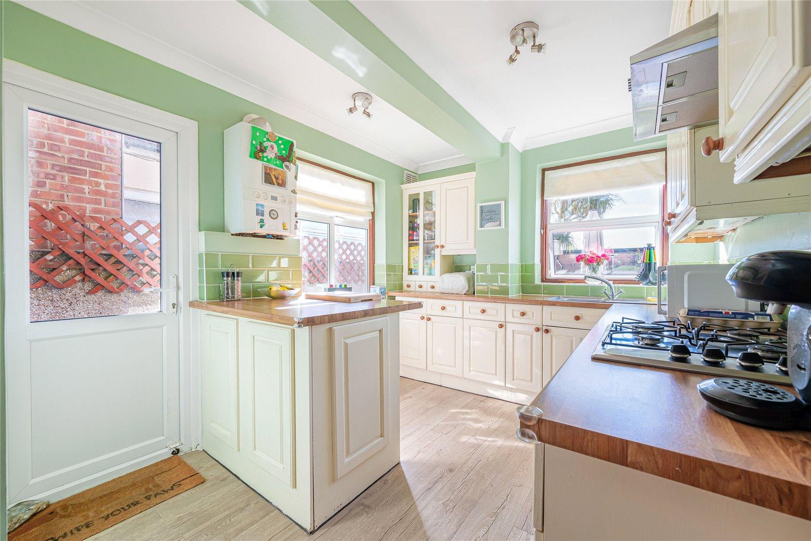 3 bedroom house for sale in South Welling | Robinson Jackson