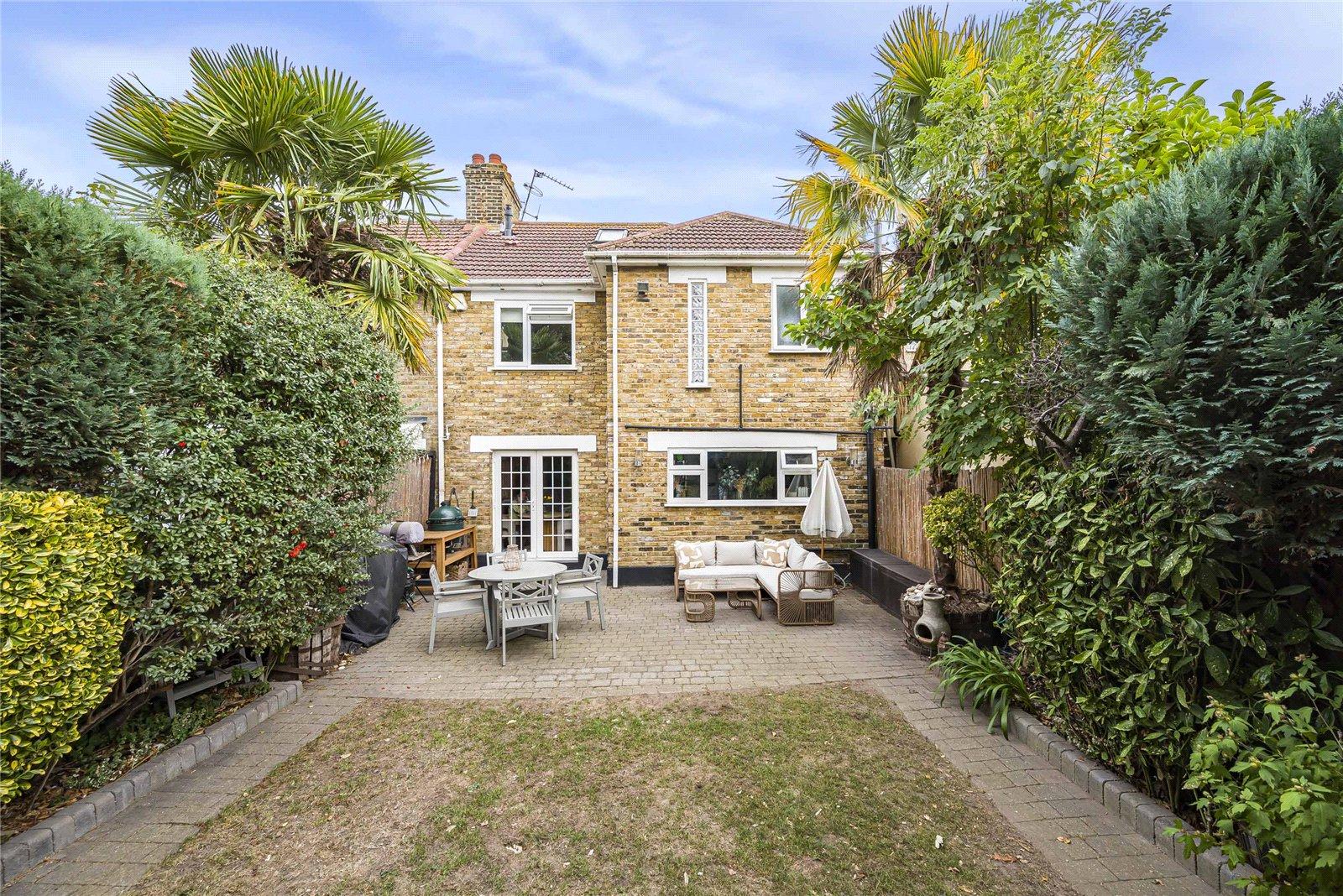 4 bedroom house for sale in Welling | Robinson Jackson