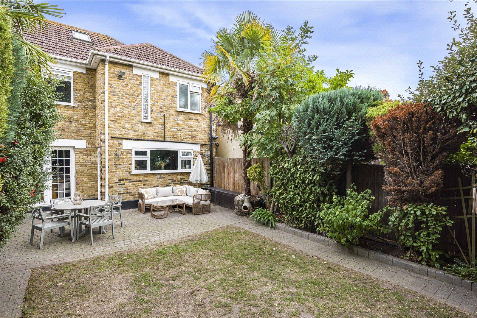 4 bedroom house for sale in Welling | Robinson Jackson