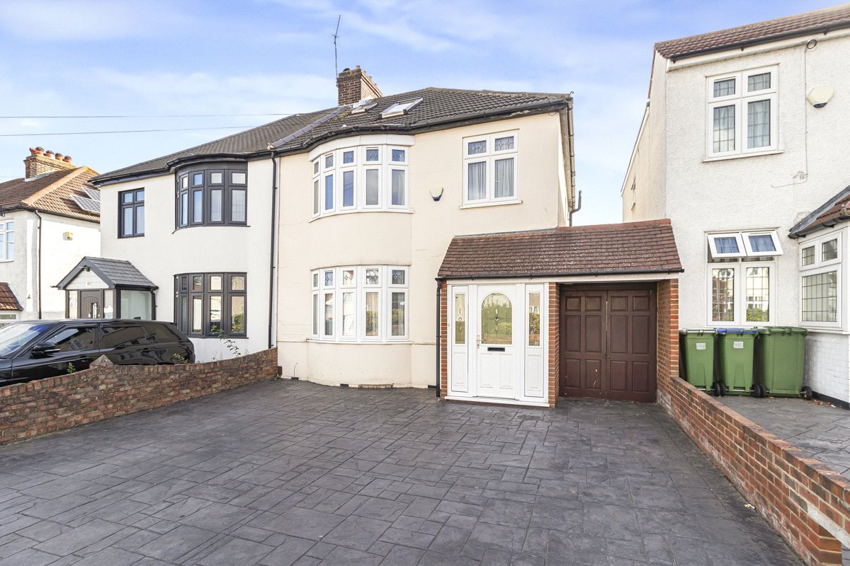 4 bedroom house for sale in South Welling | Robinson Jackson