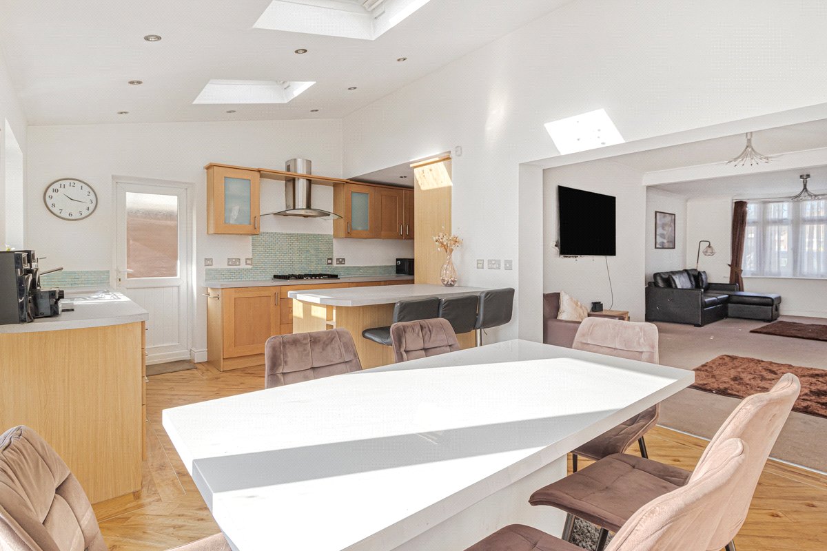 4 bedroom house for sale in South Welling | Robinson Jackson