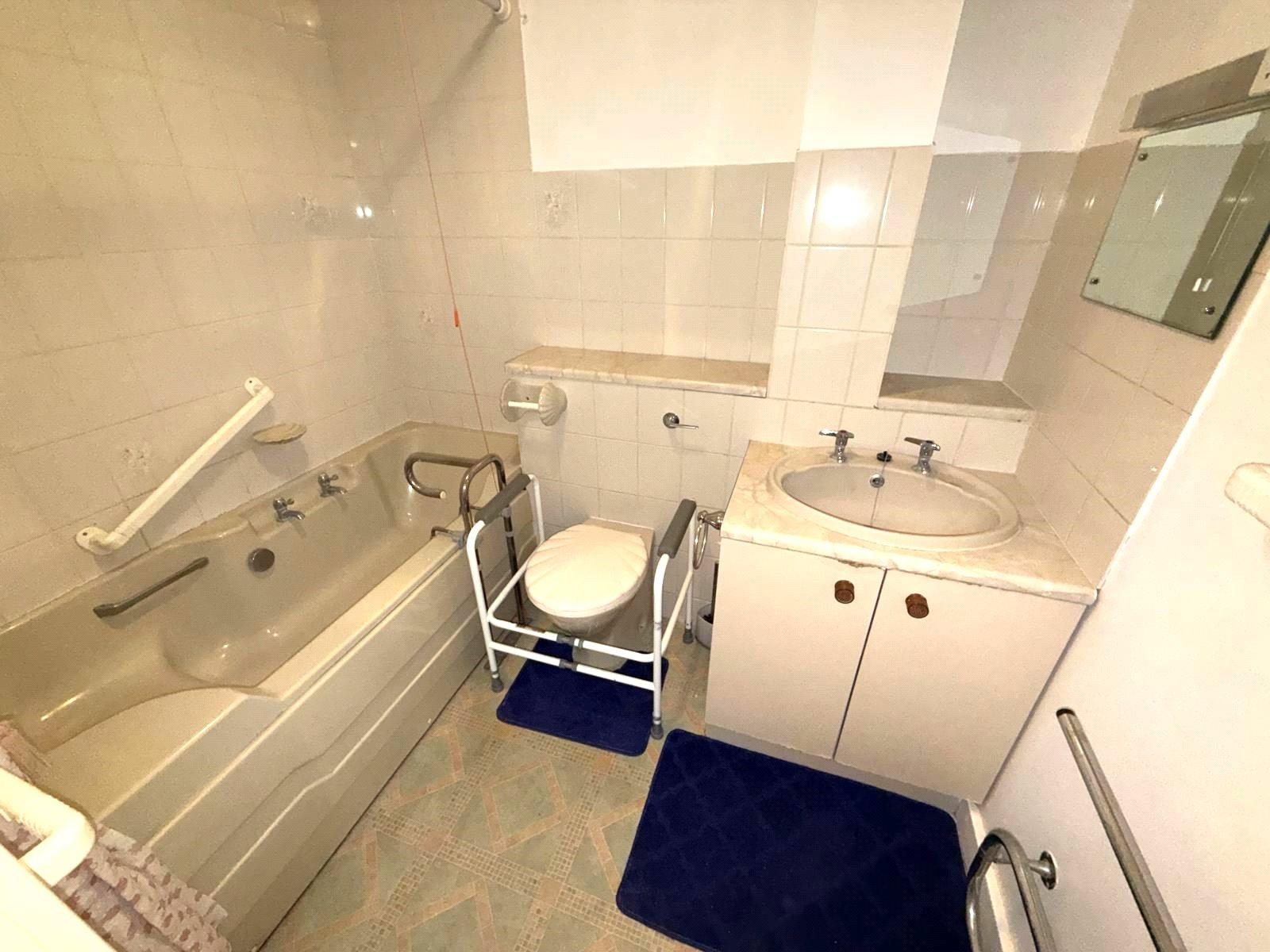 1 bedroom property for sale in Welling | Robinson Jackson