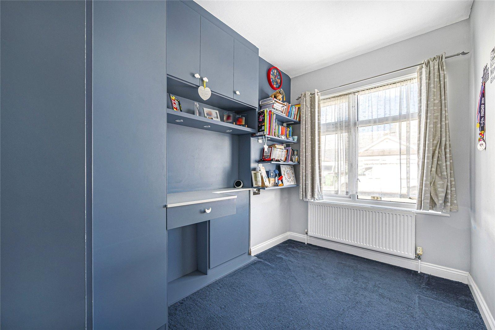 4 bedroom bungalow for sale in Welling | Robinson Jackson