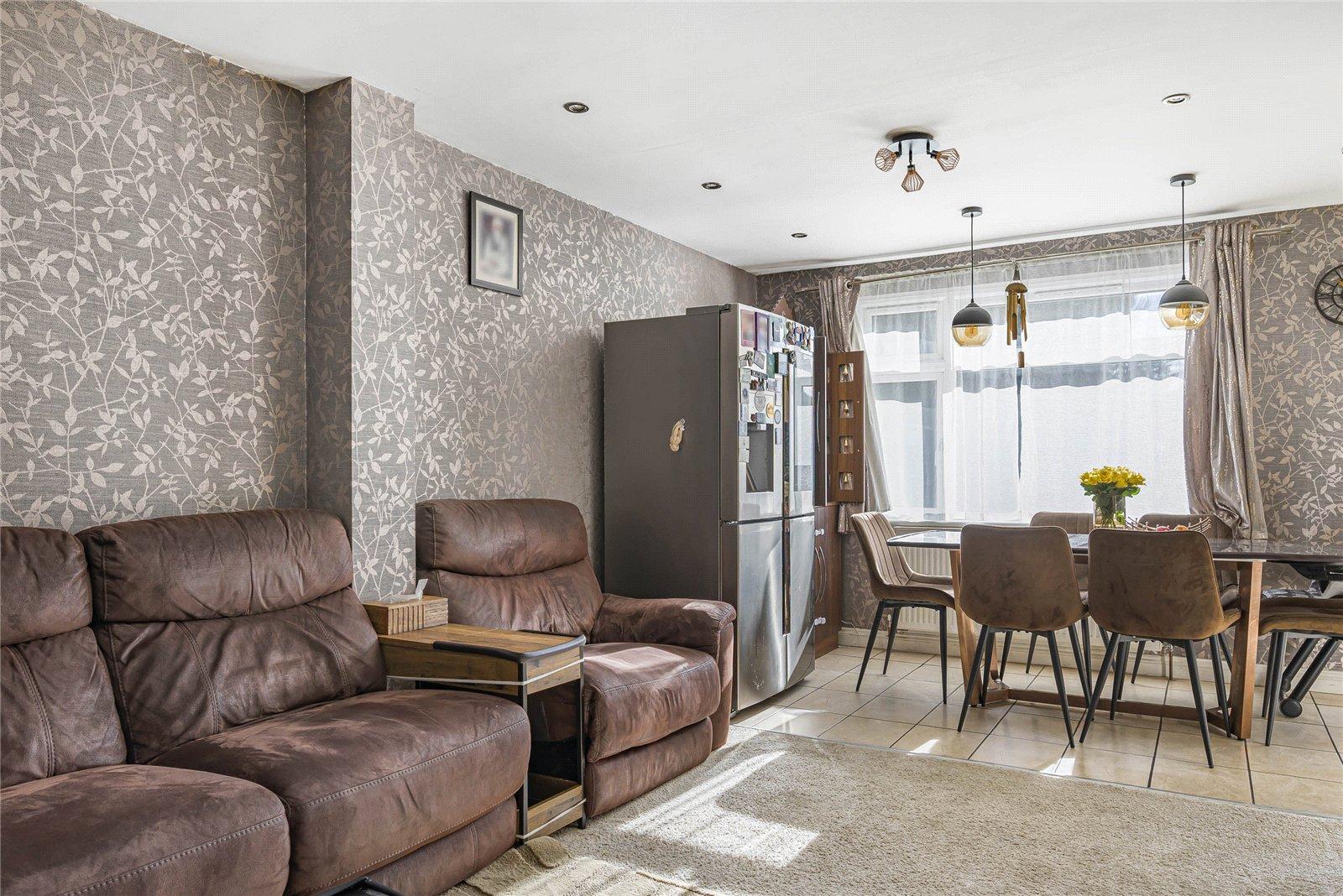 4 bedroom bungalow for sale in Welling | Robinson Jackson