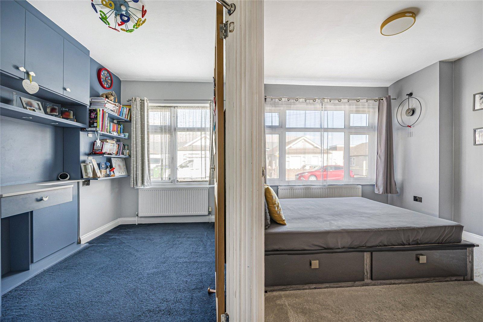 4 bedroom bungalow for sale in Welling | Robinson Jackson