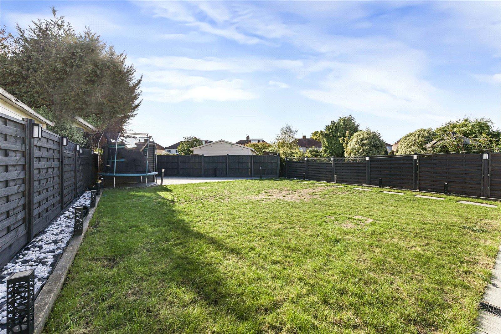 4 bedroom bungalow for sale in Welling | Robinson Jackson