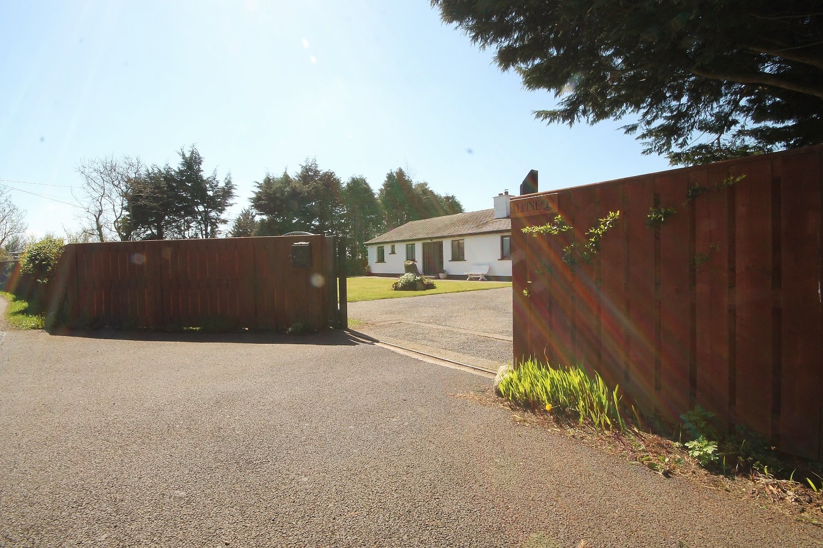 Alpine, McDonaghs Lane, Brittas, Co. Dublin, D24VC44 - DNG Estate Agents