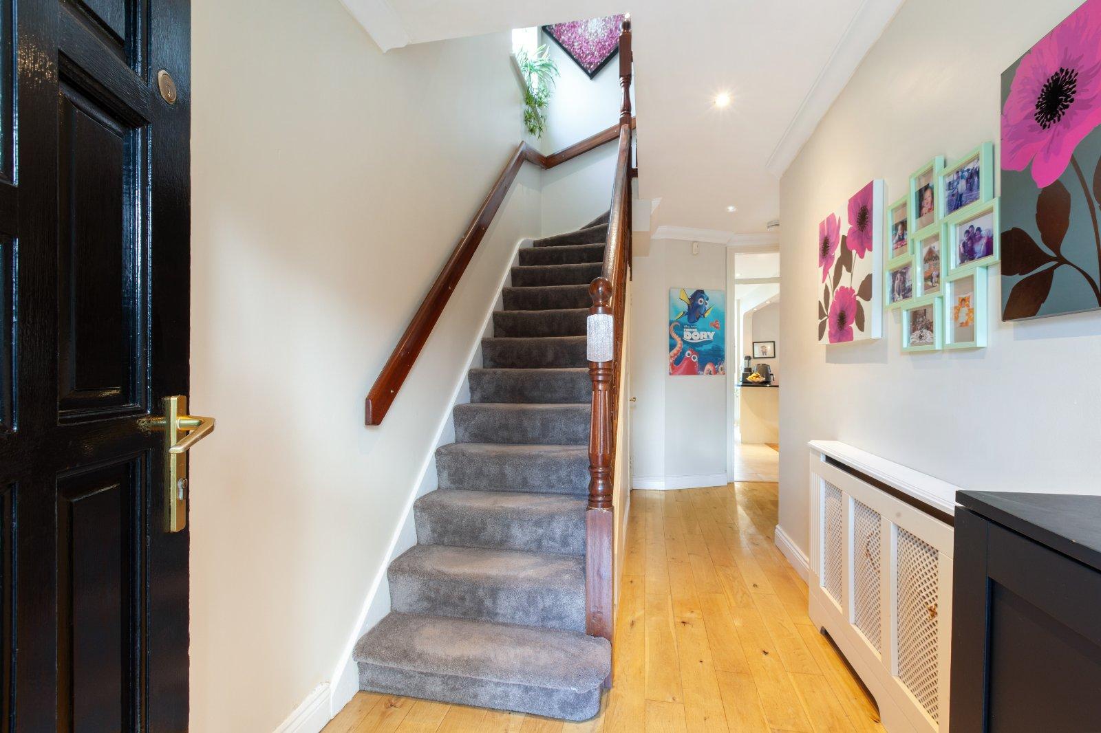 10 Limelawn Rise, Clonsilla, Dublin 15, D15K2H1 - DNG Estate Agents