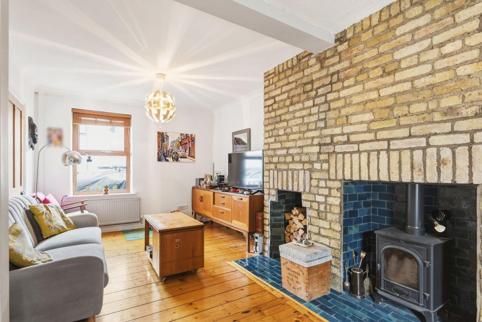 27 Geoffrey Keating Road, The Tenters, Dublin 8, D08 - DNG Estate Agents